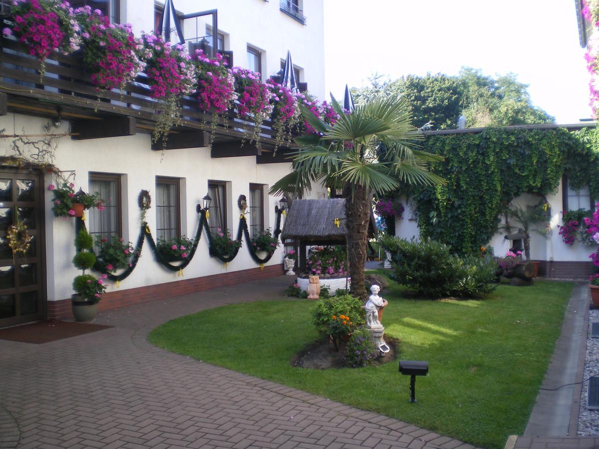 Hotel Am Berg Spremberg Buitenkant foto