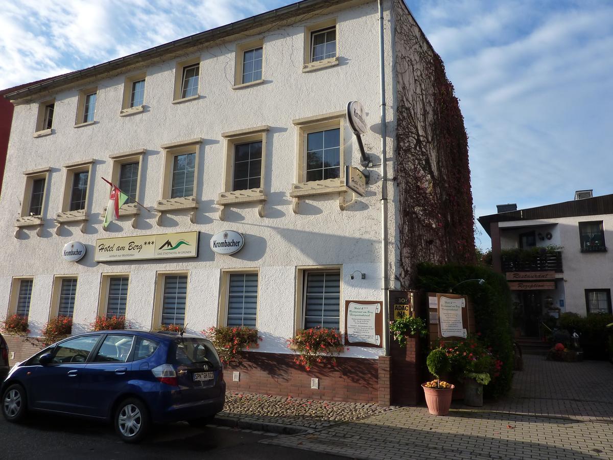 Hotel Am Berg Spremberg Buitenkant foto