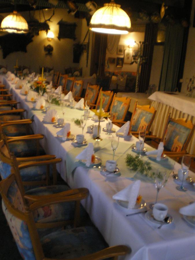 Hotel Am Berg Spremberg Buitenkant foto